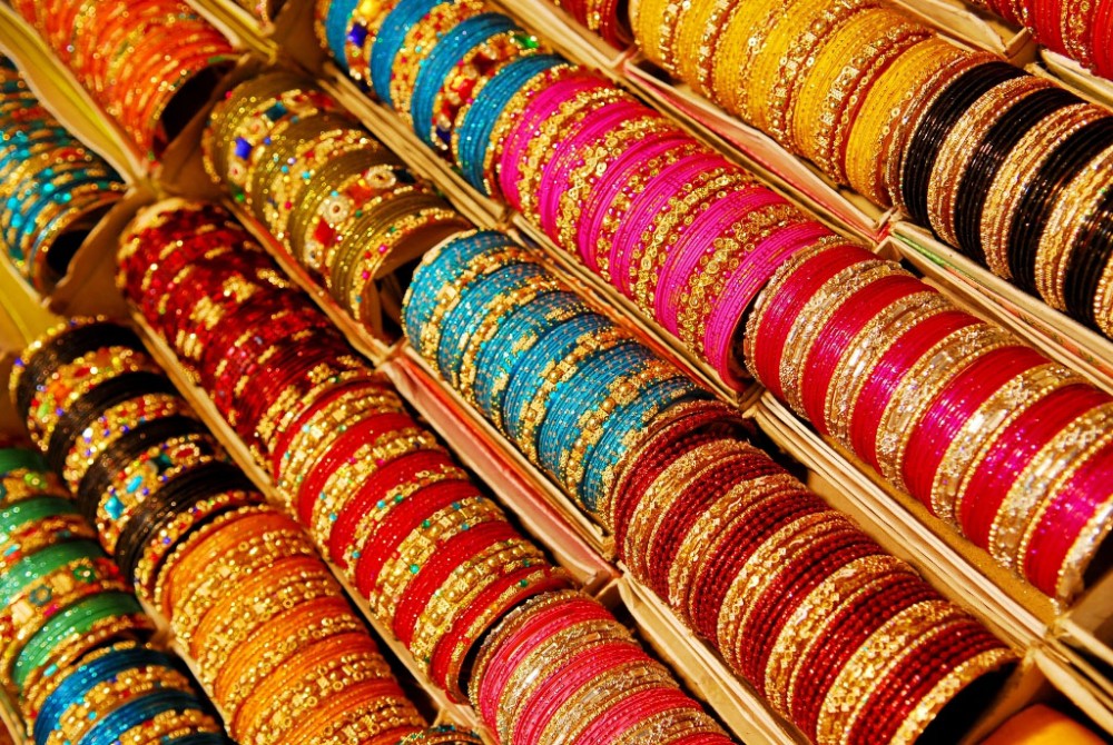Step by step guide to creating wedding welcome baskets | Divya Vithika ...